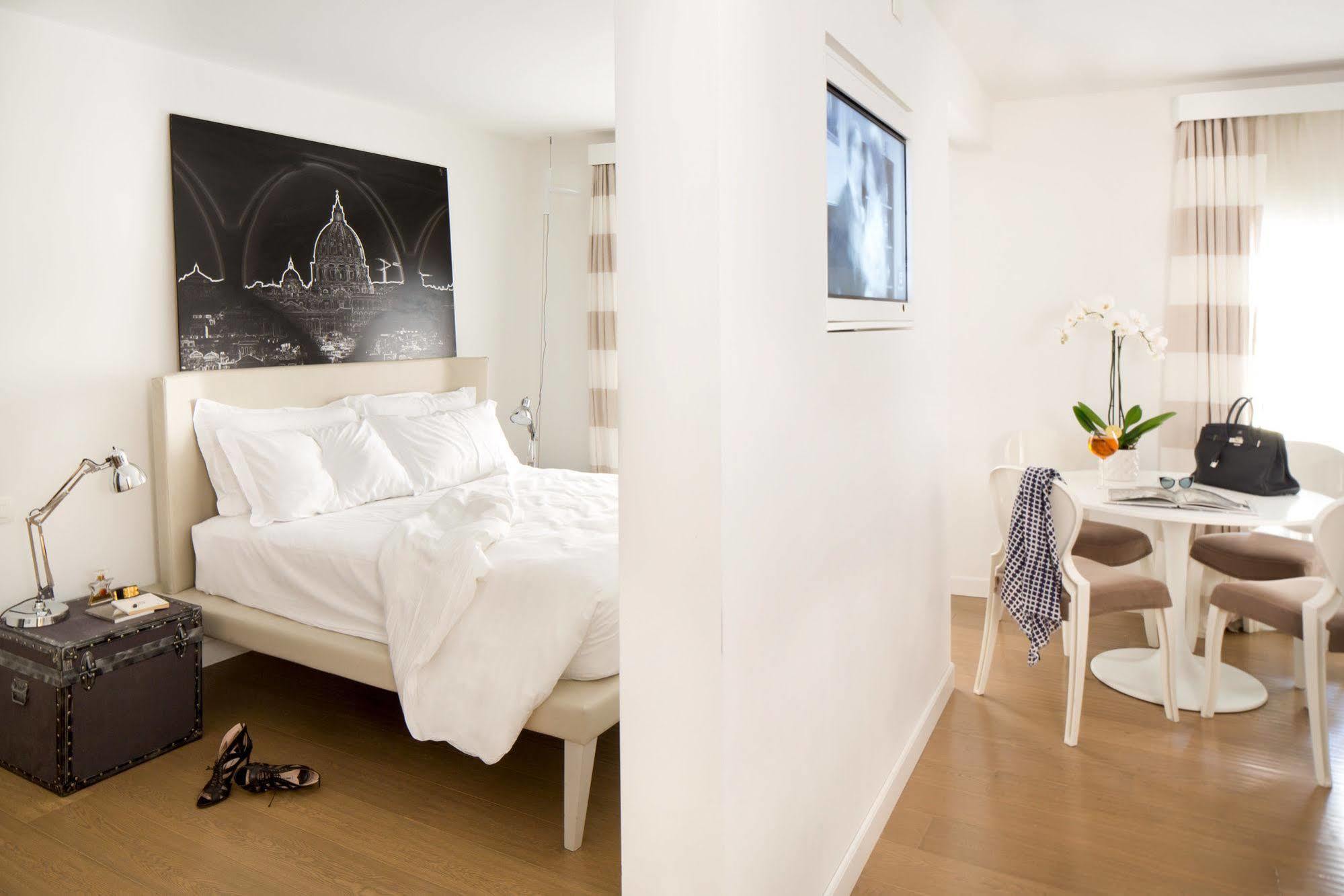 Via Del Corso Home Roma Экстерьер фото
