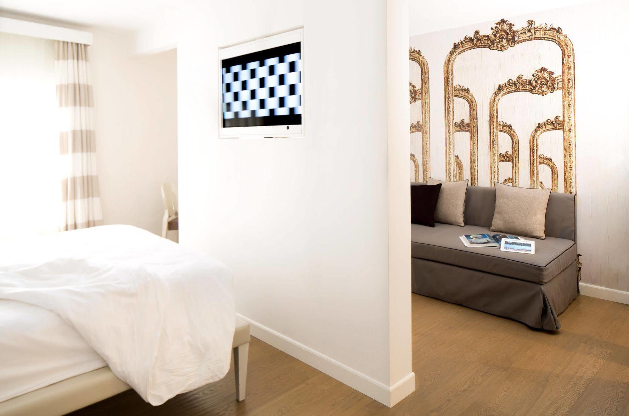 Via Del Corso Home Roma Экстерьер фото